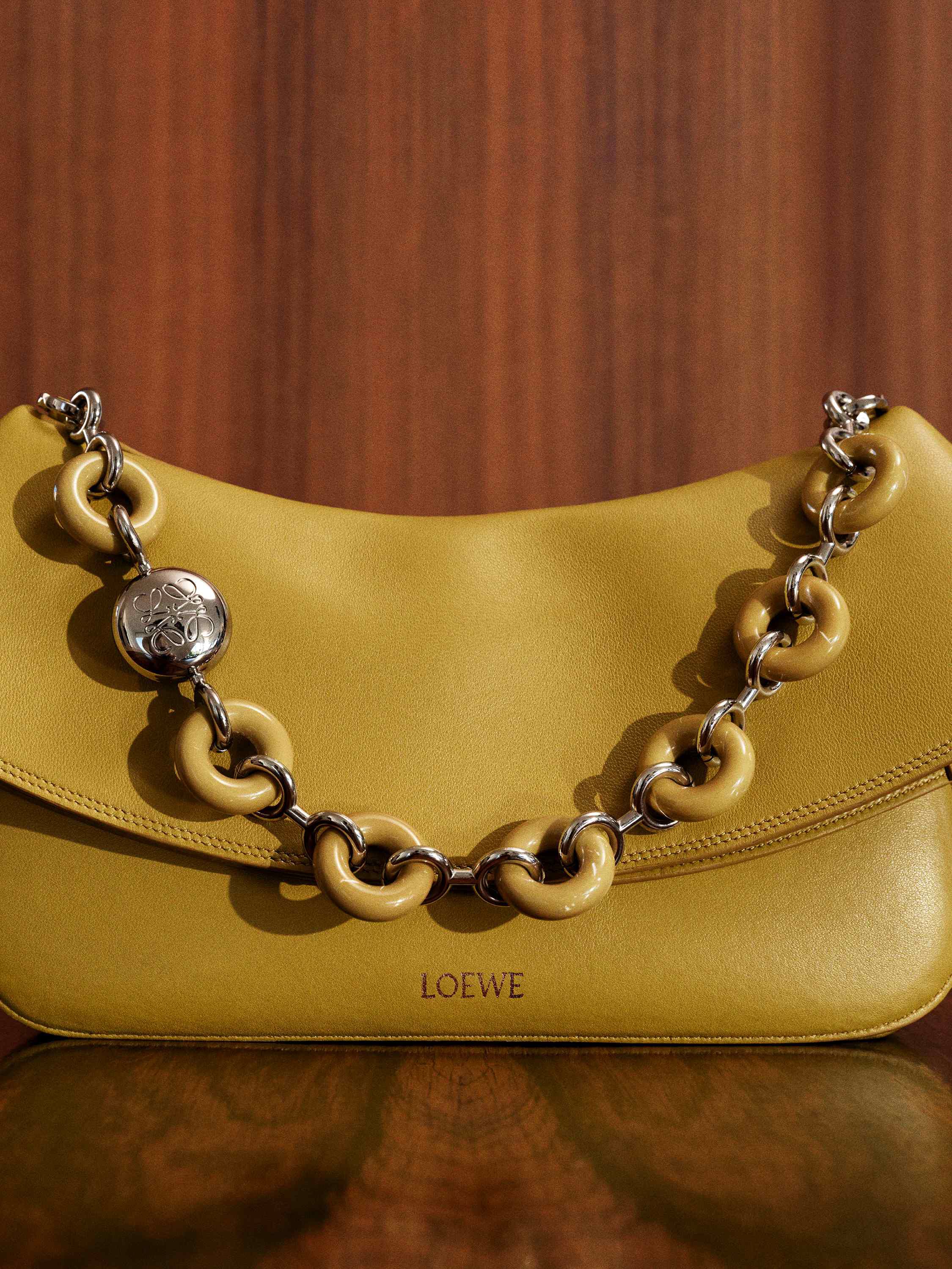 オラ バッグ ミディアム（ラフィア&カーフ） グリーン - LOEWE